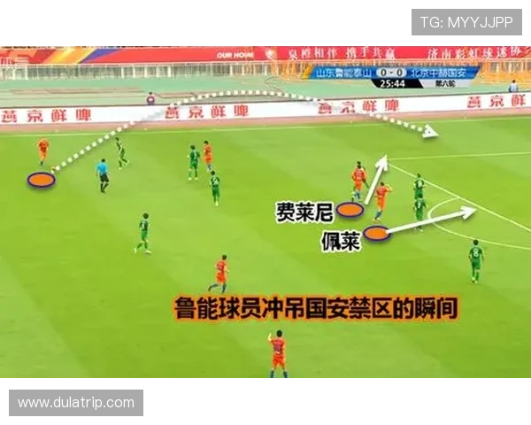 上海羽毛球队边路渗透战术解析与实战应用探讨