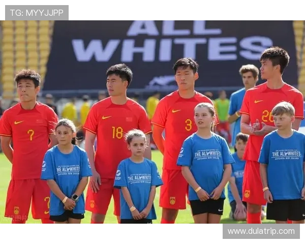 中国年轻球迷热衷模仿足球明星视频展现个人风格与创意才华