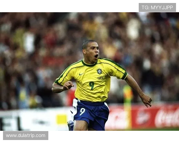 亚洲足球巨星的崛起与影响力探讨:从球场到全球的传奇之路 亚洲足球巨星的崛起与影响力探讨:从球场到全球的传奇之路