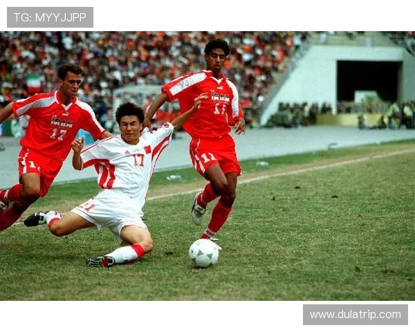 伊朗退役足球明星的传奇故事与辉煌成就回顾 伊朗退役足球明星的传奇故事与辉煌成就回顾