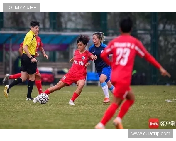 从草根到巅峰足球明星们的励志奋斗故事全记录