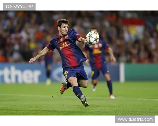 全球足球明星风采简介与成就概览让你了解他们的传奇故事与球场魅力